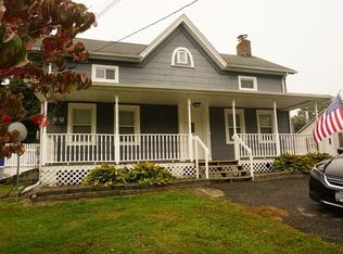 521 Fostertown Rd, Newburgh, NY 12550