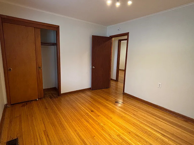 852 N Xenophon Ave — Photo 21