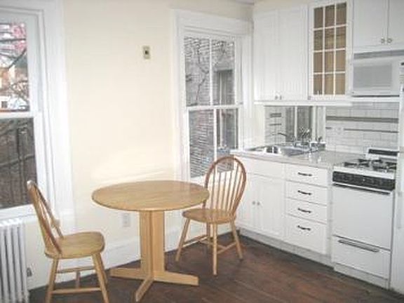4th image of 340 W 11th St APT 3RW