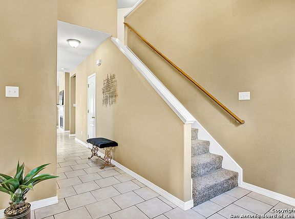 4th image of 11134 Woodridge Blf