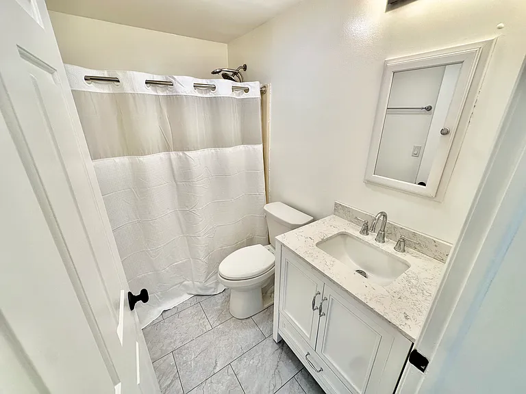 2220 Fox Run — Photo 33