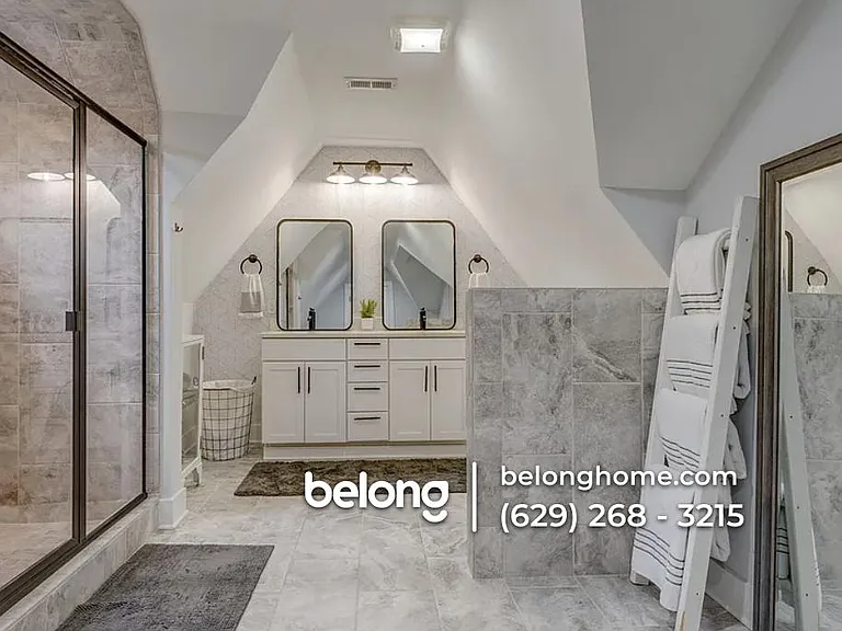 1330 Pennock Ave — Photo 4