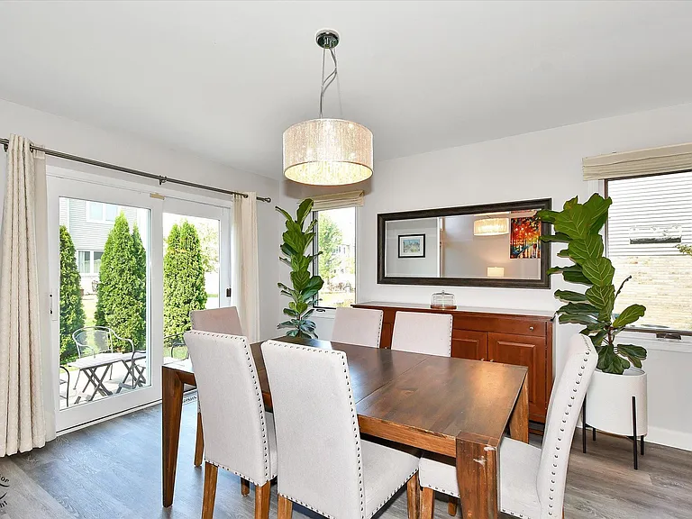 17323 Lakebrook Dr — Photo 11