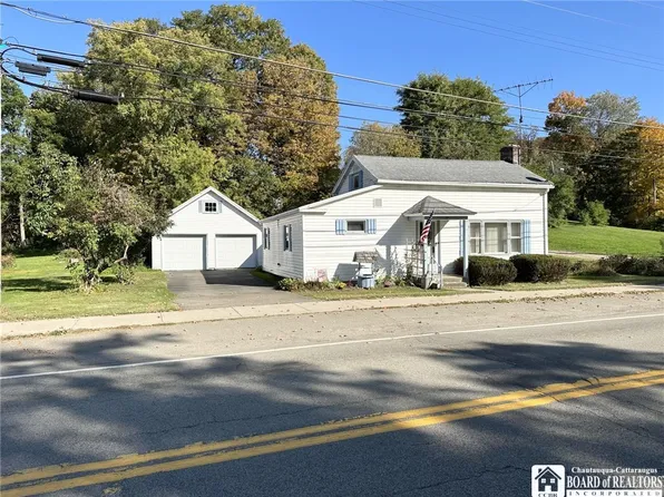 29 Water St, Frewsburg, NY 14738