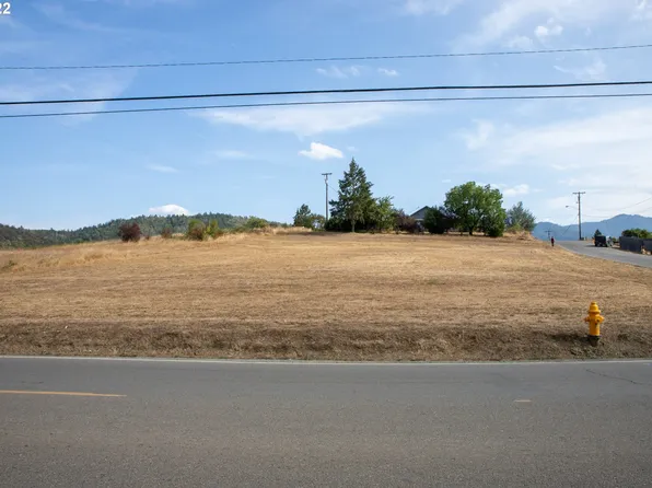 0 Smith St, Riddle, OR 97469