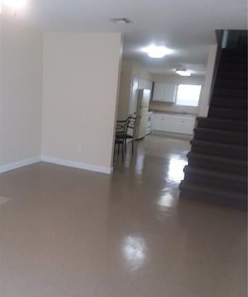 2nd image of 2806 Richland St APT C