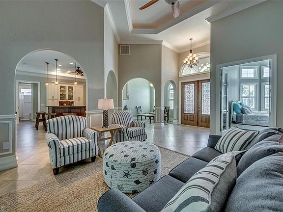 4th image of 5416 SW 22nd Pl