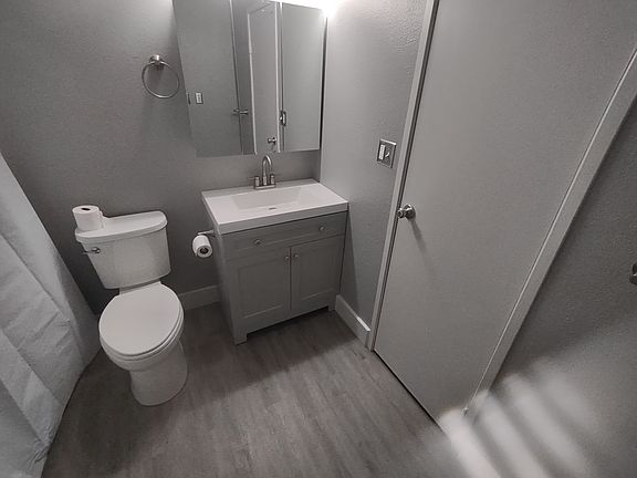 2nd image of 1300 Golden Cir APT 210