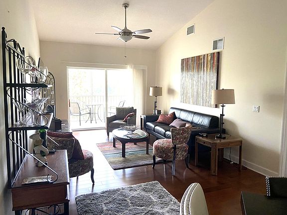 3rd image of 4240 Gator Trace Ave APT I
