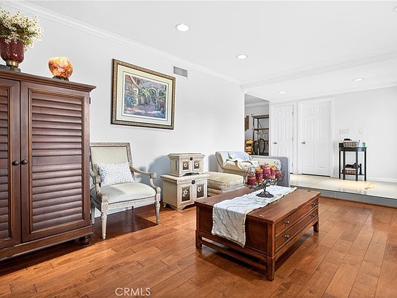 5th image of 18313 Index St