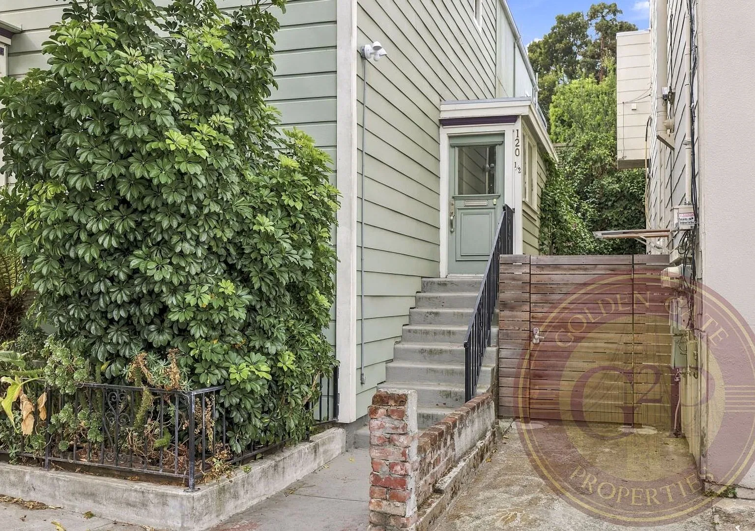 Dolores Heights - 2 BR, 1 BA Apartment 927 Sq. Ft. - 3D Virtual Tour, Top Unit Flat, Washer & Dryer — Photo 3