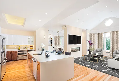 Floor plan 2 Bed/2.5 Bath with Den Single Level - Hancock Est