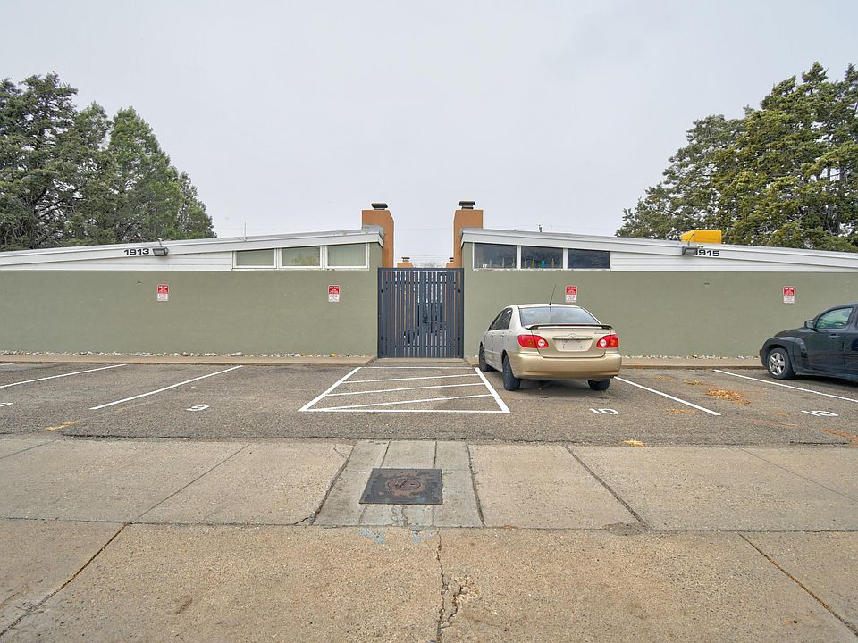 1st image of 1915 Alvarado Dr NE #1-C