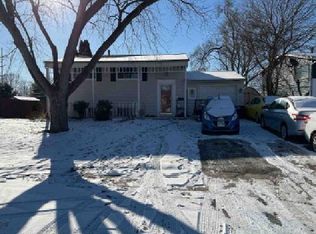15 Curtmar Ct, Montgomery, IL