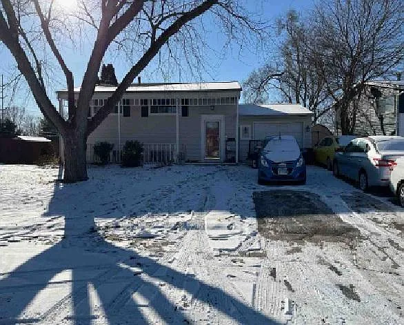 15 Curtmar Ct photo 1