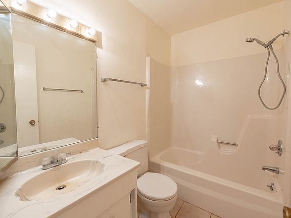 5th image of 714 Colby Ct