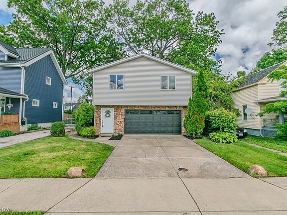3rd image of 14920 Lanning Ave