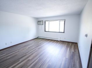 3140 8th St #4, Marion, IA 52302