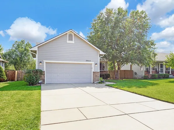 10513 W Lamp Cir, Wichita, KS 67215