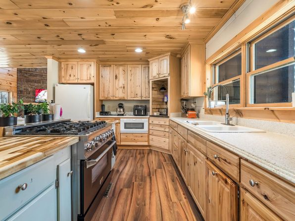 23 Hillcrest Lane, Dyer Brook, ME 04747