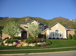 5396 Arapaho Dr, Ogden, UT 84403