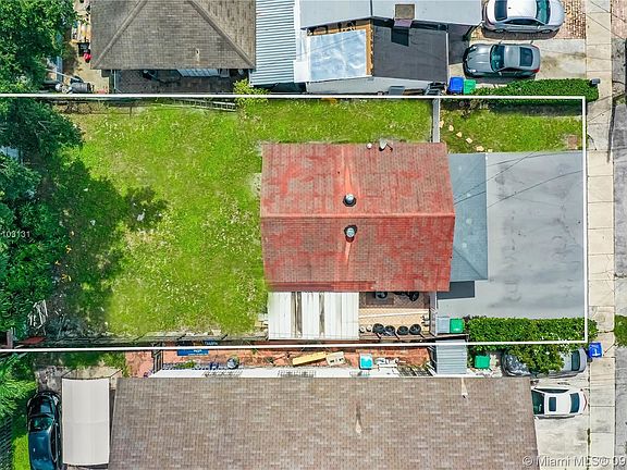 3rd image of 4789 NW 1st St