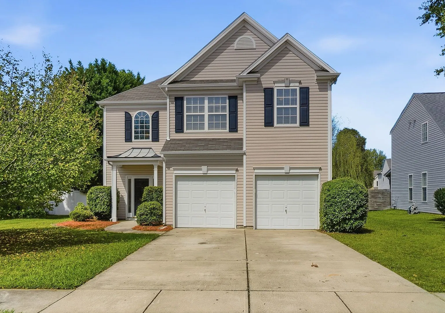 4 Bedroom Home in Steele Creek! — Photo 1