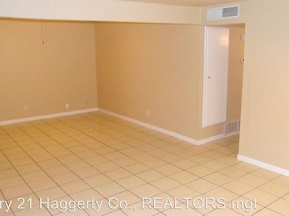 3rd image of 5304 Plainview Dr