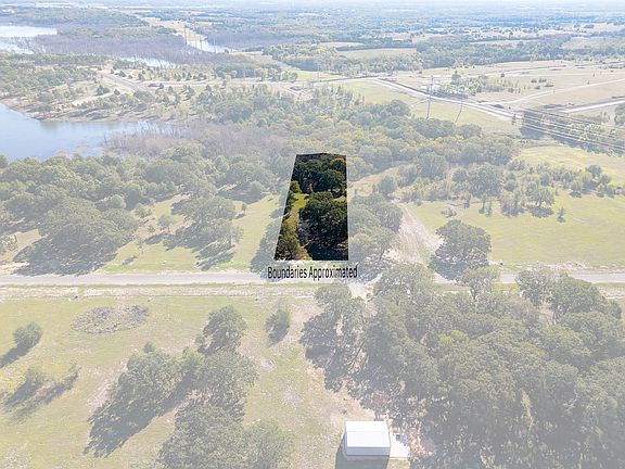 3rd image of 710 Waters Way