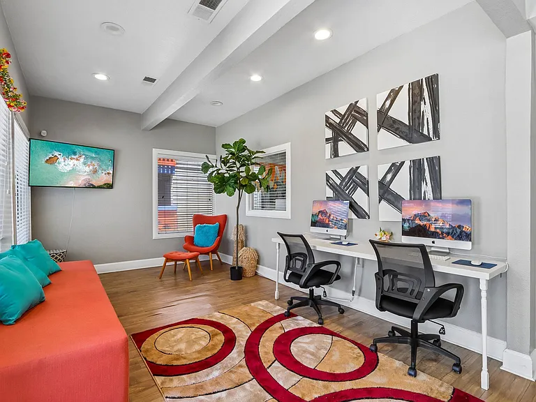 evRIA Diamond Valley — Photo 30