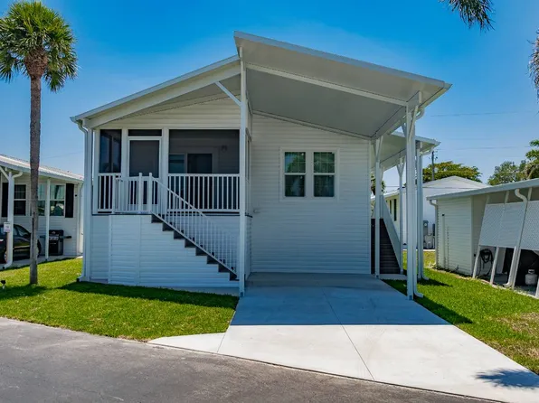 210 Pier B, Naples, FL 34112