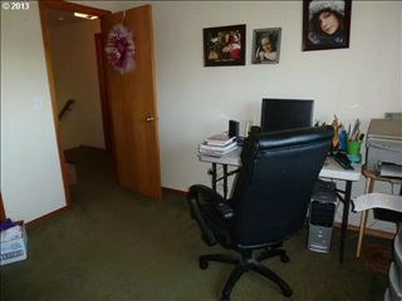 Thumbnail 10