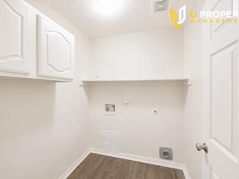 5605 Belle Chasse Ln — Photo 26