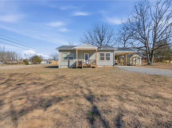 5771 Cedar Dr, Colcord, OK 74338