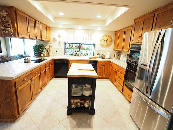 2nd image of 2105 Van Ness Dr
