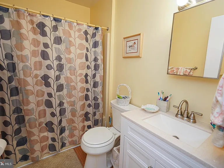 39028 Bayview W — Photo 48