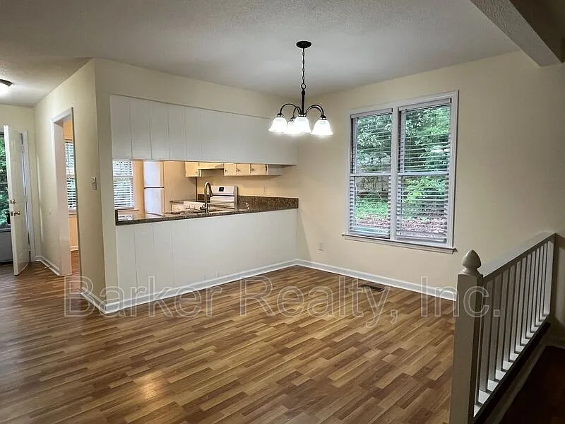 2 bed, 2.5 bath, 1164 sqft, $1,495 — Photo 2