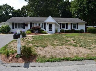 90 Flintlock Rd, Taunton, MA 02780