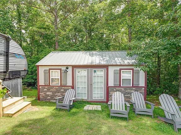 3rd image of 41 Summit Ridge Dr SE