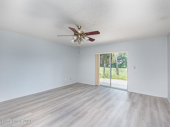 4th image of 2968 Finsterwald Dr
