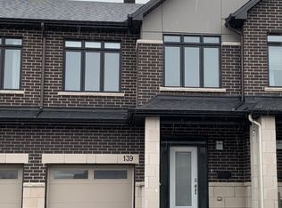 139 Avro Cir, Ottawa, ON K1K4K7