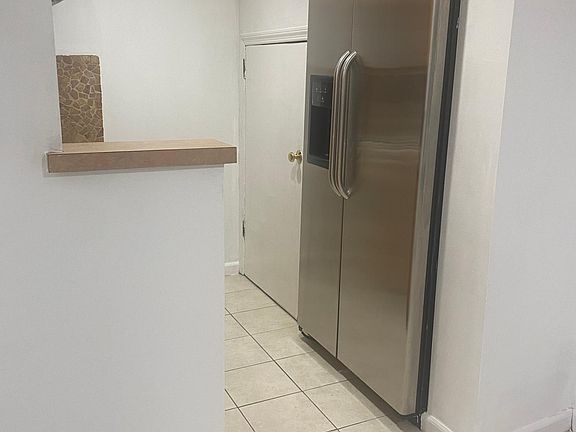 2nd image of 2721 Laconia Ave #1