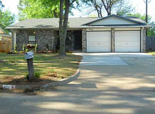 408 E Hillcrest Ln, Mustang, OK 73064