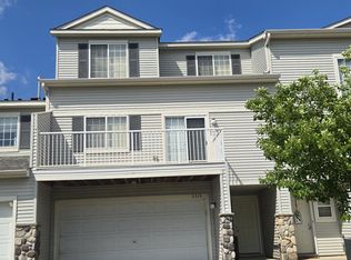 6739 Pine Crest Trl S, Cottage Grove, MN 55016