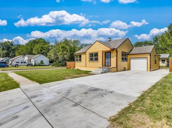 1601 N Northeast Pkwy, Wichita, KS 67208