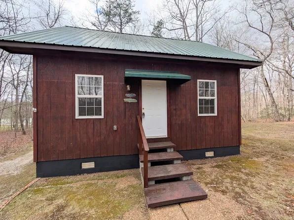 106 Lake View Dr, Coalmont, TN 37313