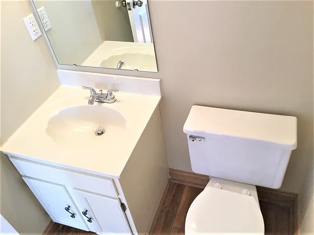 94 Fleming Dr — Photo 8