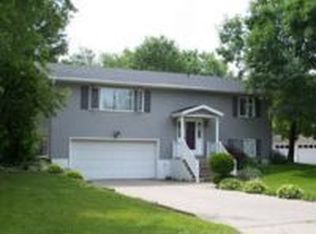 808 Terrace Dr, Burlington, IA 52601