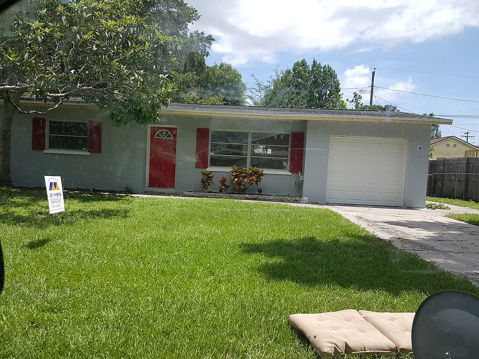 1st image of 2823 Saint John Dr