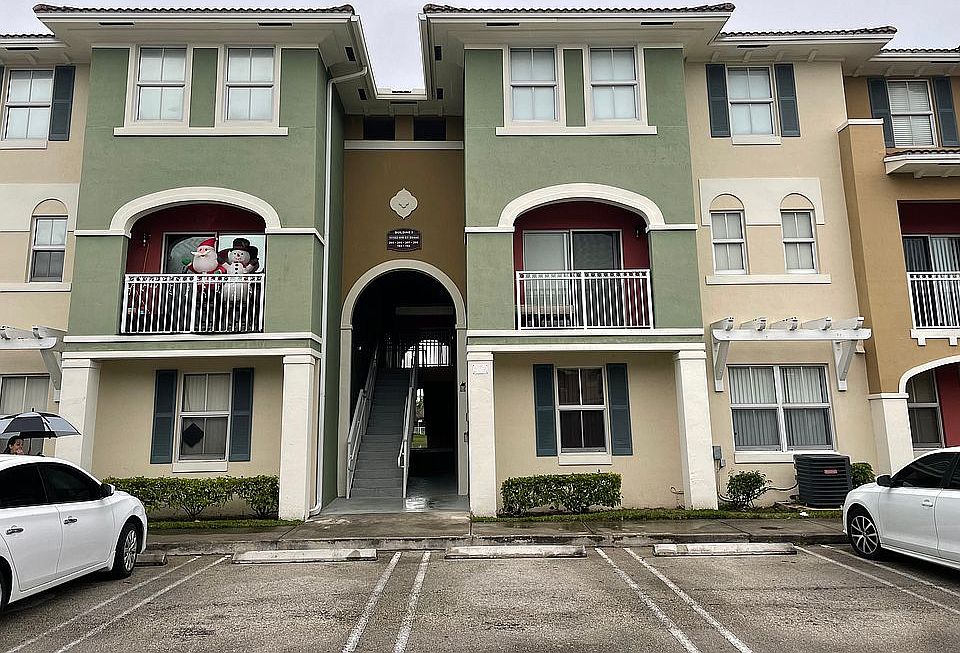 1st image of 11103 NW 83rd St APT 206